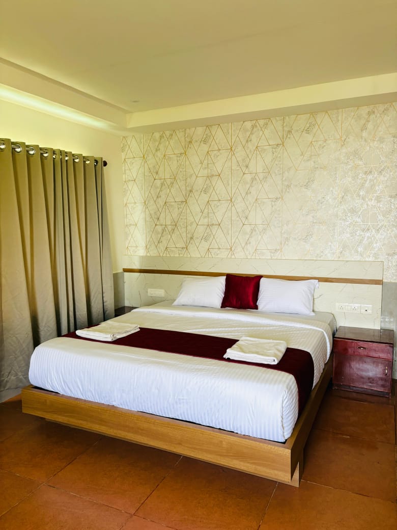 Shola Heaven Resort Kanthalloor image