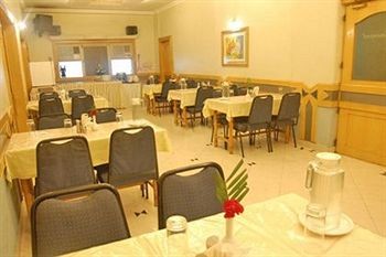ATTRACTIVE RESTUARANT