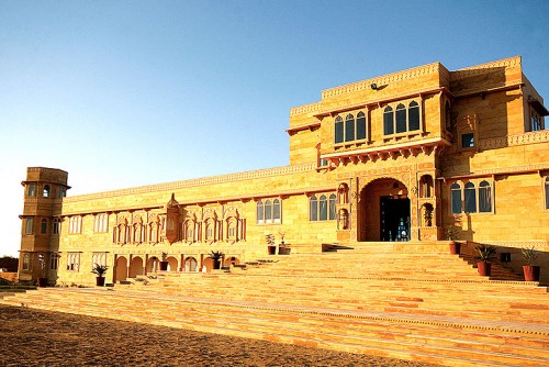 THAR VILAS