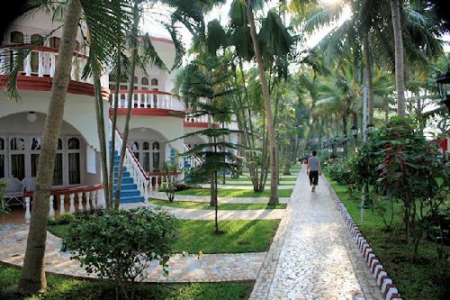 Ideal River View Resort
