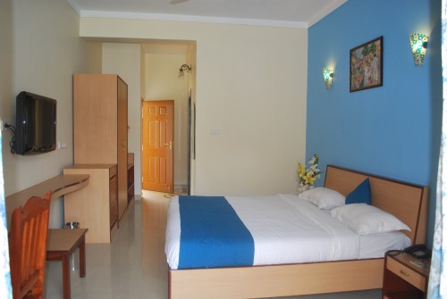 well arranged room