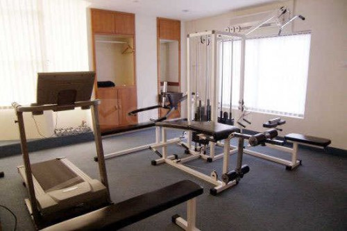 HEALTH-CLUB